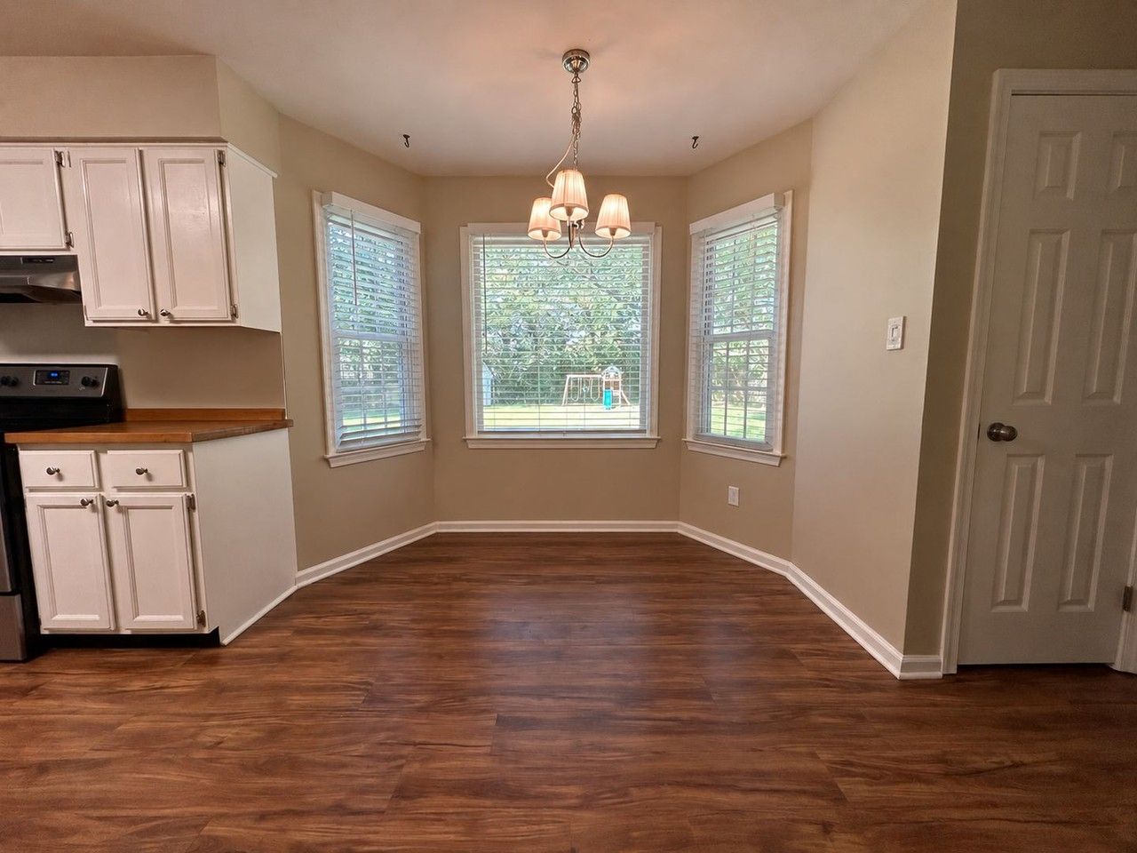 1225 Copper Stone Cir - Photo 5 of 23