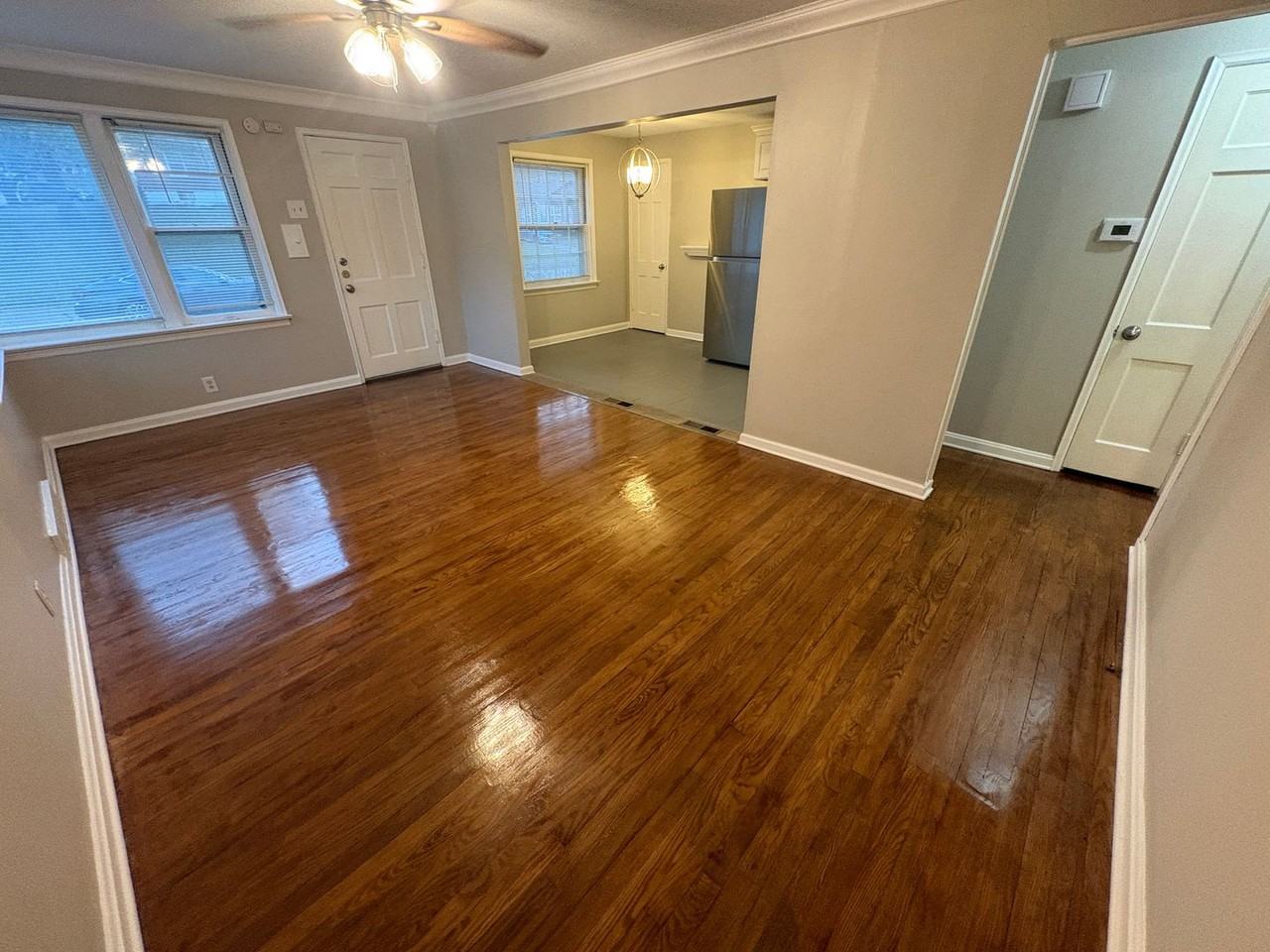 1928 Vinita Dr - Photo 4 of 7