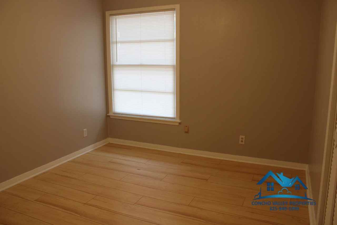 2492 Baylor Ave - Photo 6 of 15