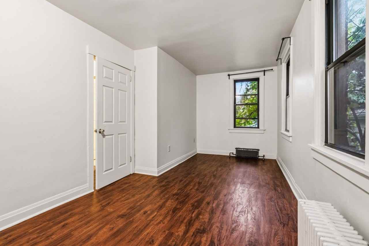 4331 Ludwick St - Photo 5 of 18