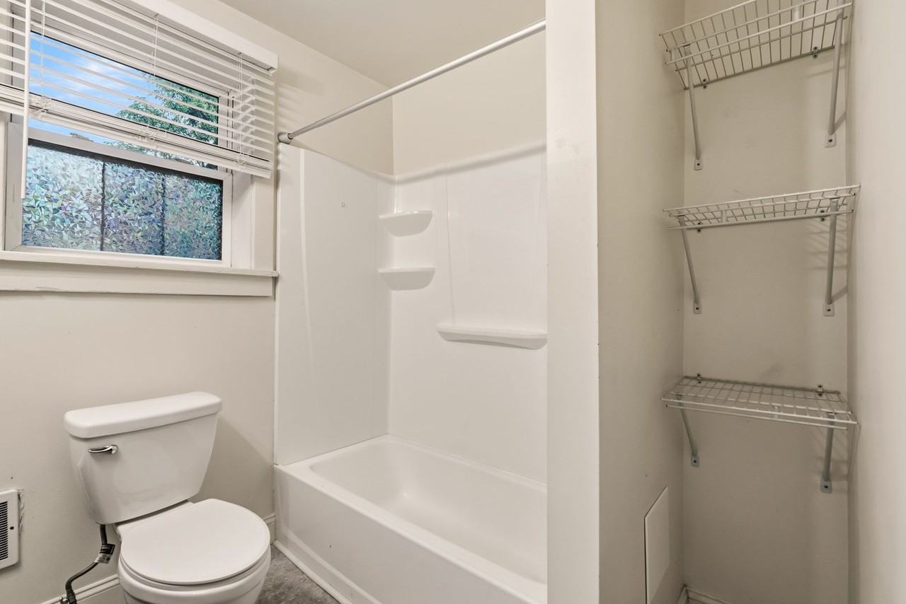 4331 Ludwick St - Photo 6 of 18