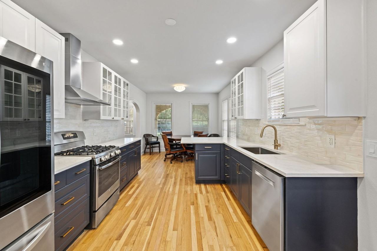 3209 Liberty St - Photo 4 of 13