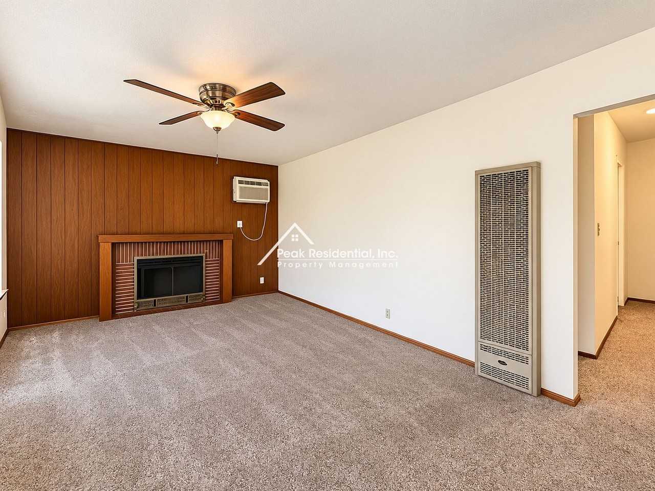 6313 44th St - Photo 3 of 17
