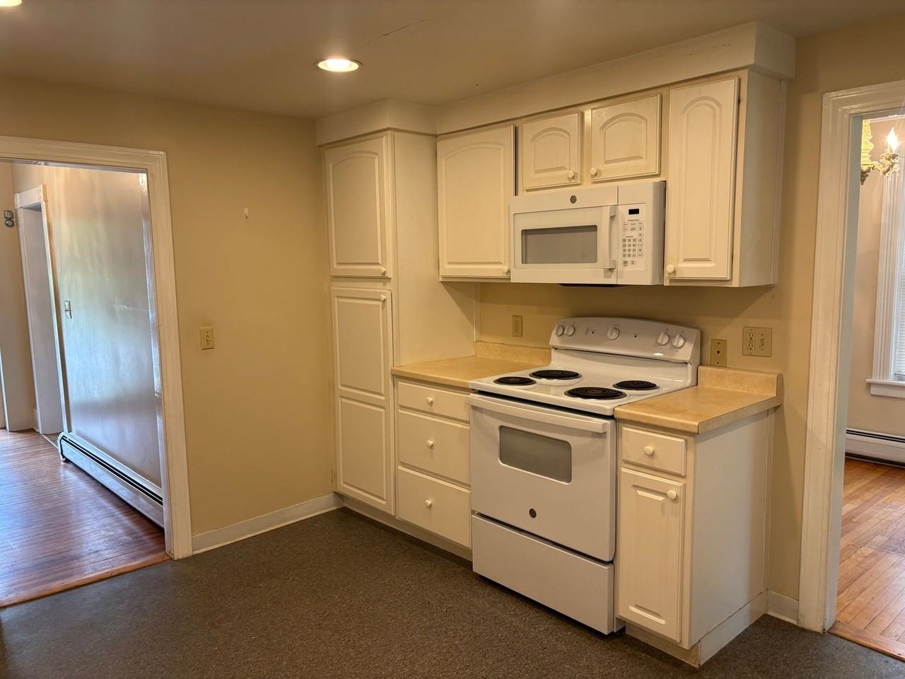 78 Linden St - Photo 2 of 25