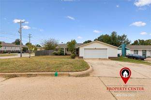 830 Douglas Dr - Photo 1 of 1