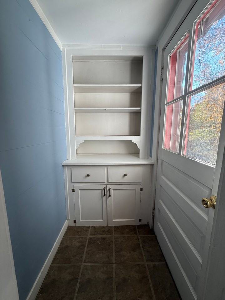 711 Old Hartford Rd - Photo 7 of 19
