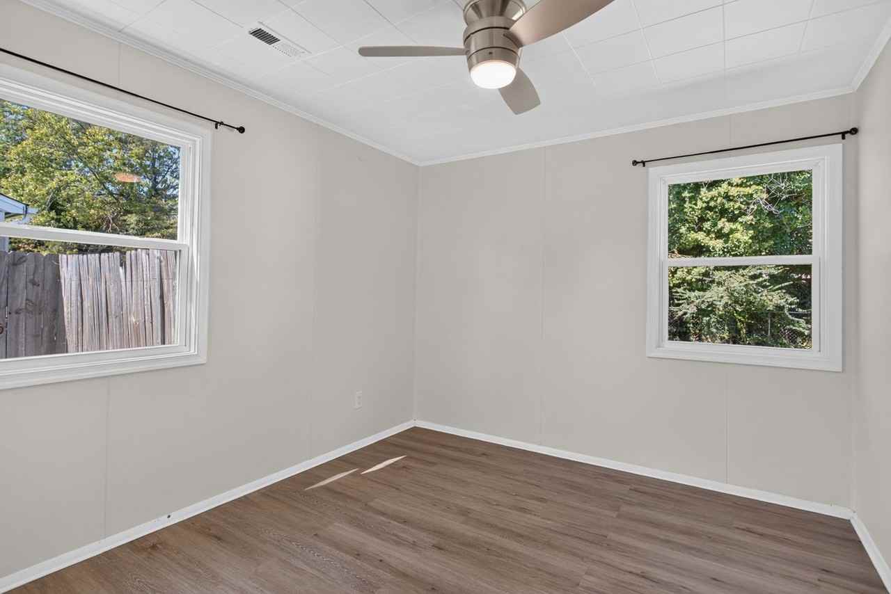 1803 Somerville Dr - Photo 6 of 12