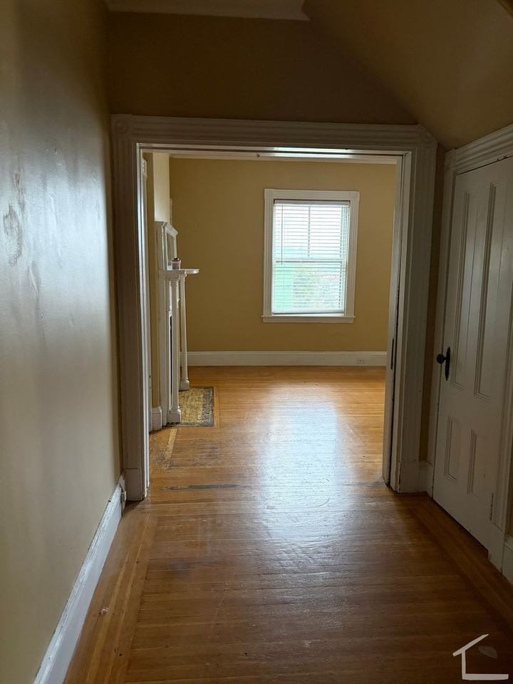 6 Woodstock Ave - Photo 3 of 8