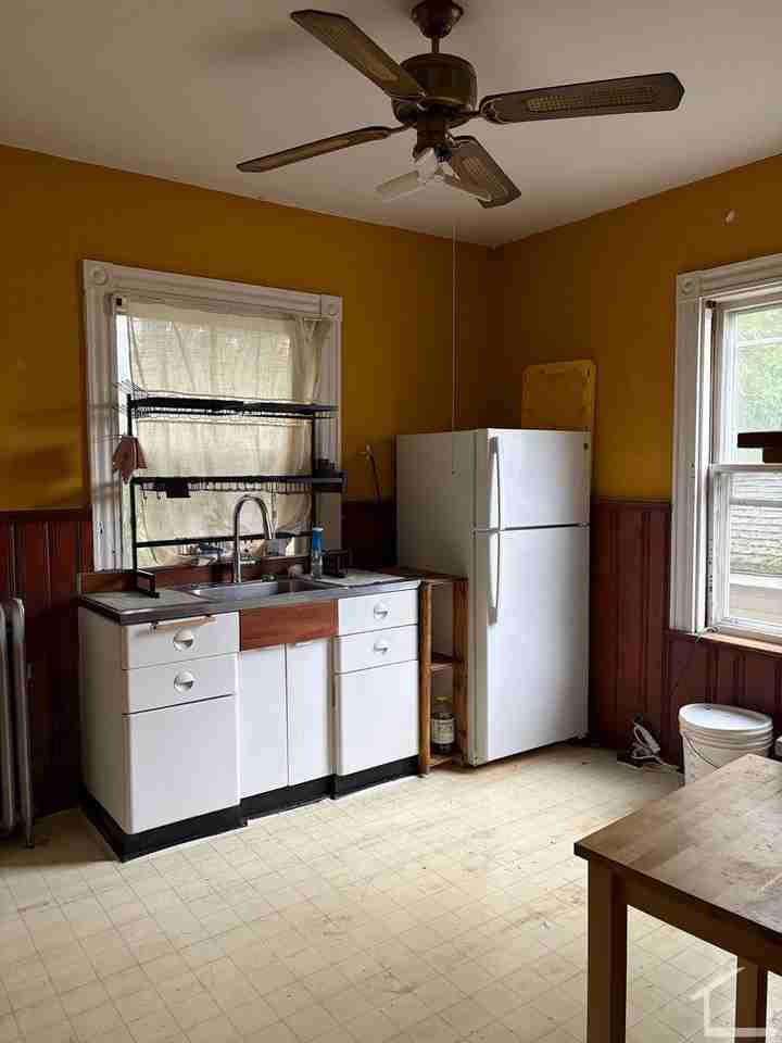 6 Woodstock Ave - Photo 7 of 8