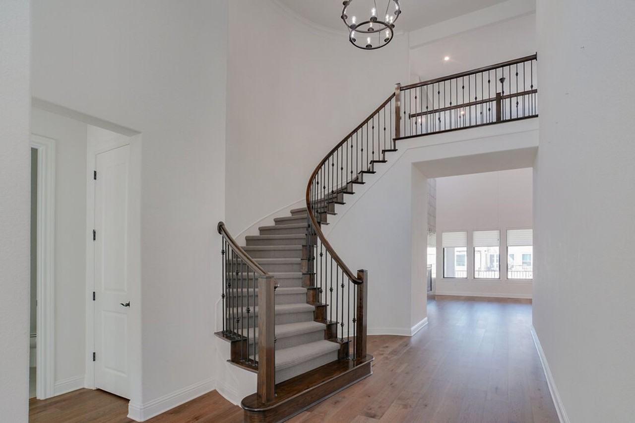 4529 Port Bari Dr - Photo 2 of 20