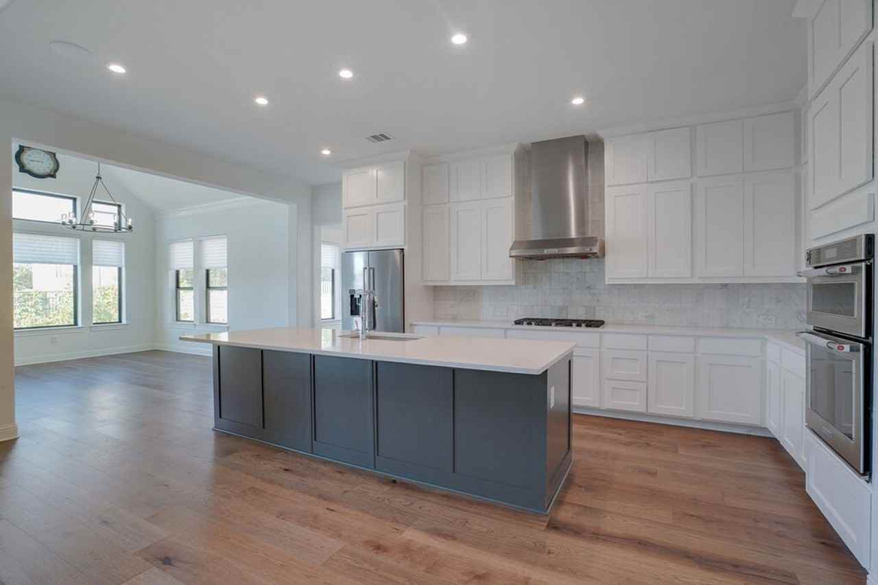 4529 Port Bari Dr - Photo 6 of 20