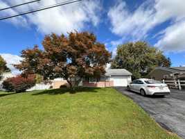 featured image of 747 Mechanic St