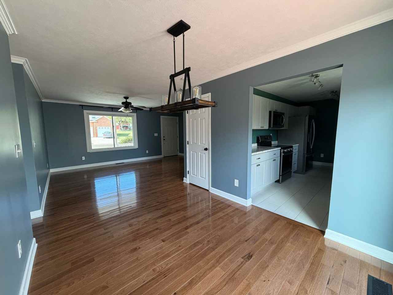980 Claudette Dr - Photo 5 of 22