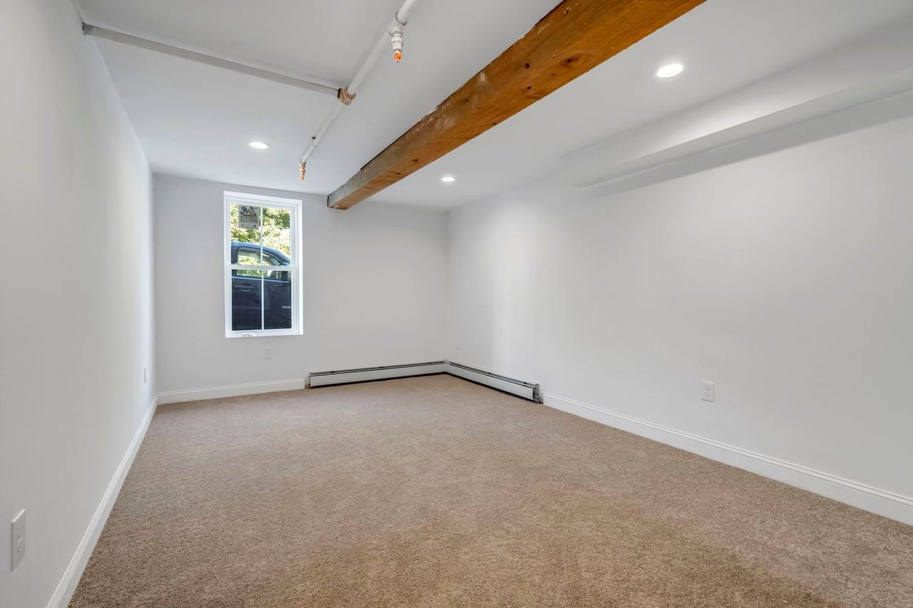 7 Mill St - Photo 5 of 50