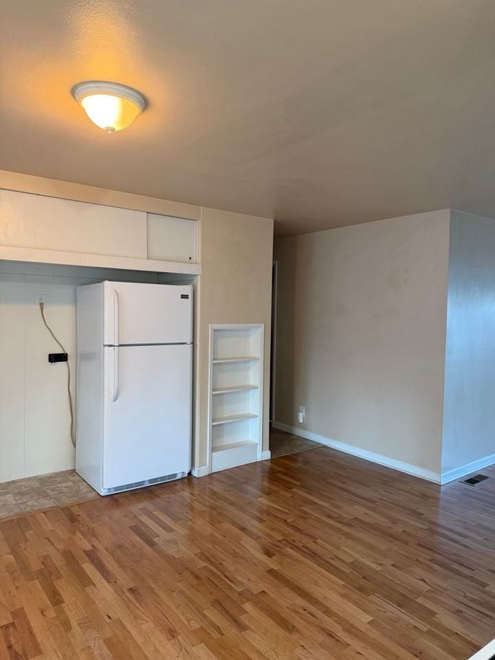 2430 Sw Nye Ave - Photo 6 of 18