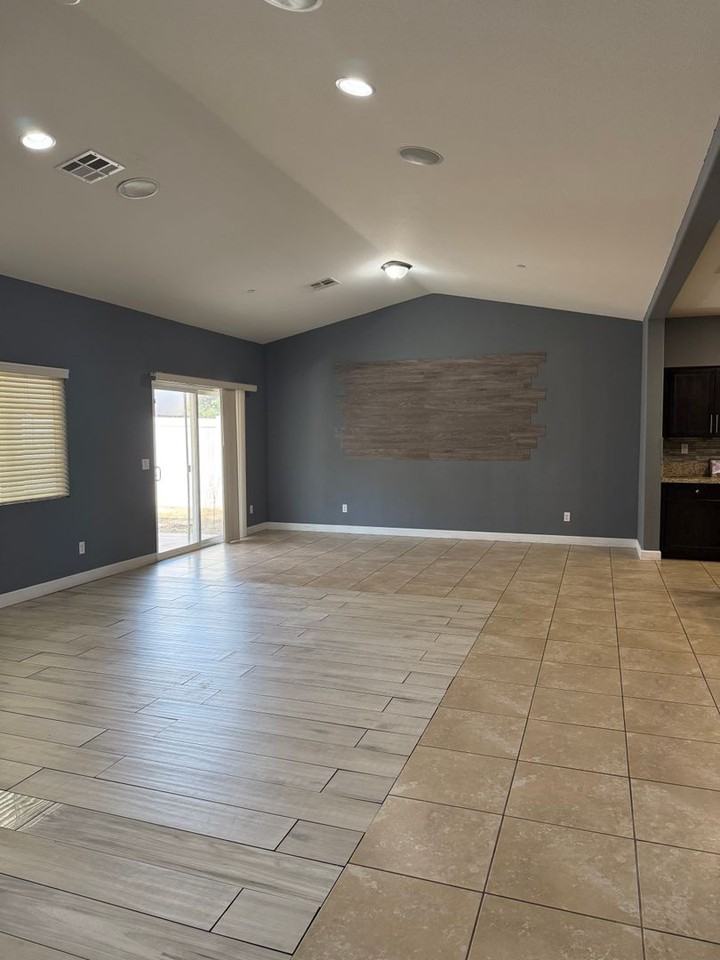 26833 Calico Ct - Photo 3 of 22