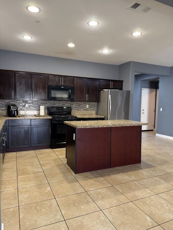 26833 Calico Ct - Photo 5 of 22