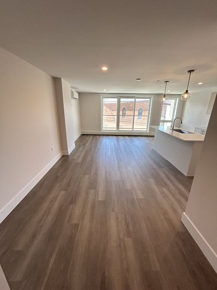 3840 Joseph Howe Dr - Photo 4 of 6