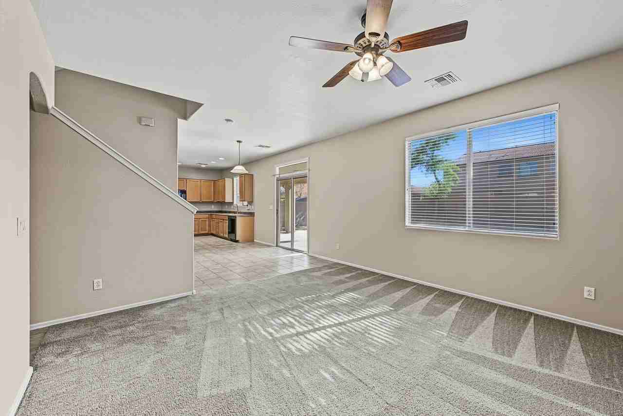 1033 E Nickleback St #1 - Photo 5 of 50