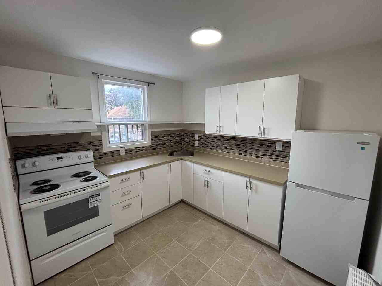 Weston Rd & Jane St #4 - Photo 5 of 10