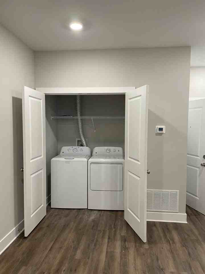 410 English Commons Drive - 204BLDG B #204 - Photo 7 of 41