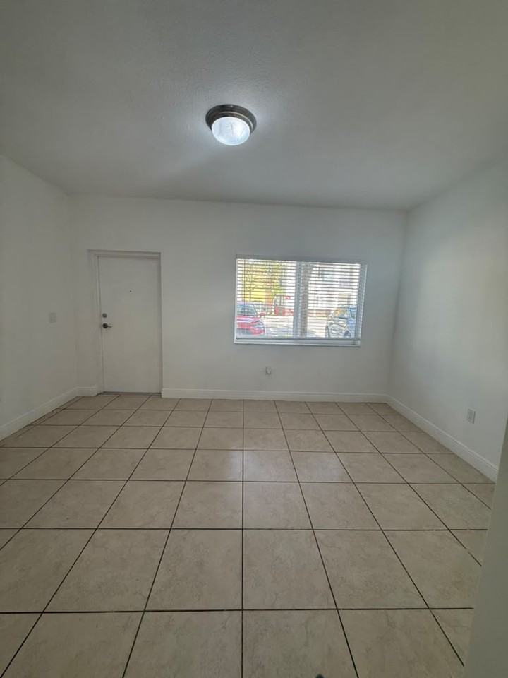 2461 W 78th St #2461-103 - Photo 4 of 16