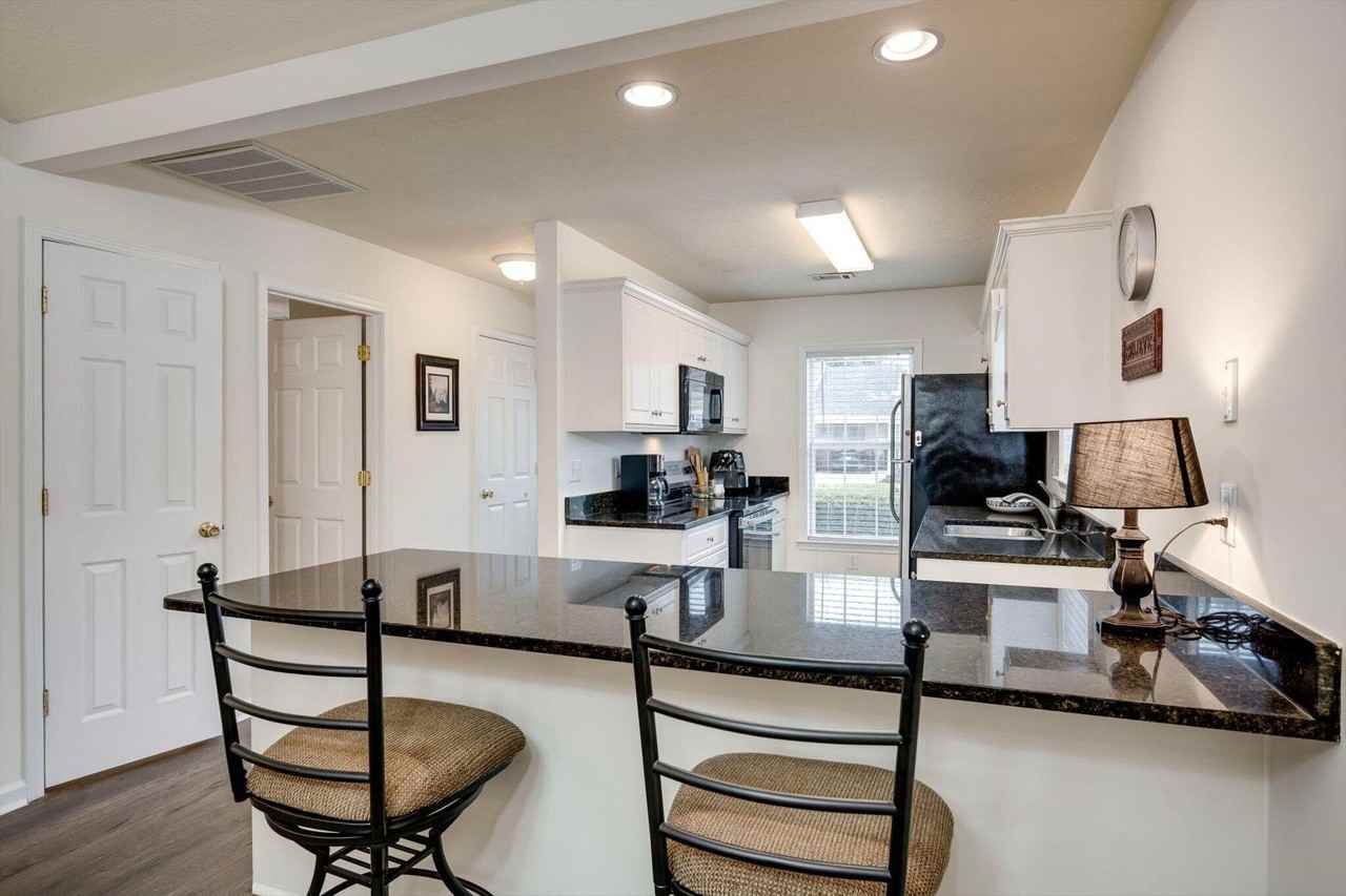 141 Portofino Ln Sw - Photo 7 of 24