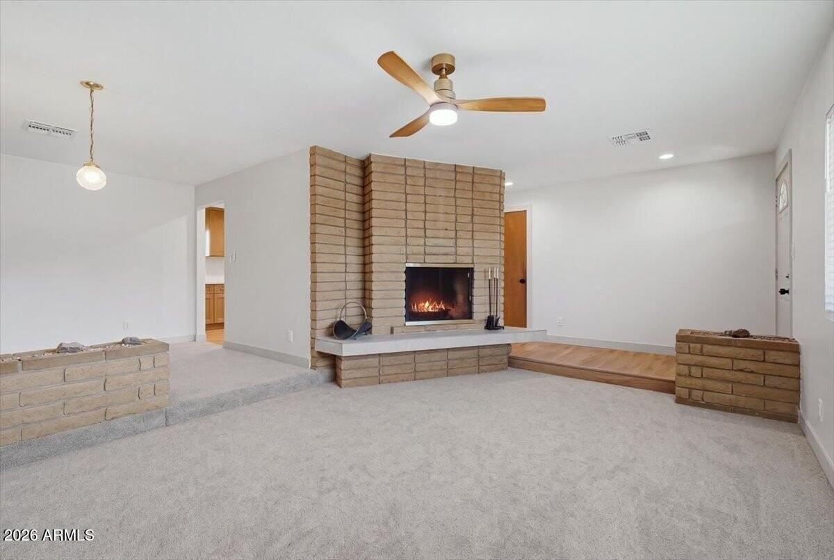 337 N Comanche Dr - Photo 5 of 41