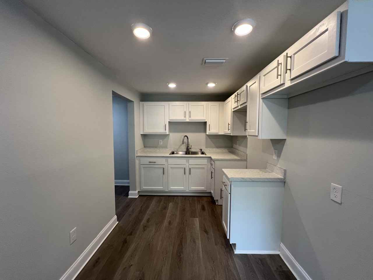 3537 Henrietta St #1 - Photo 6 of 25