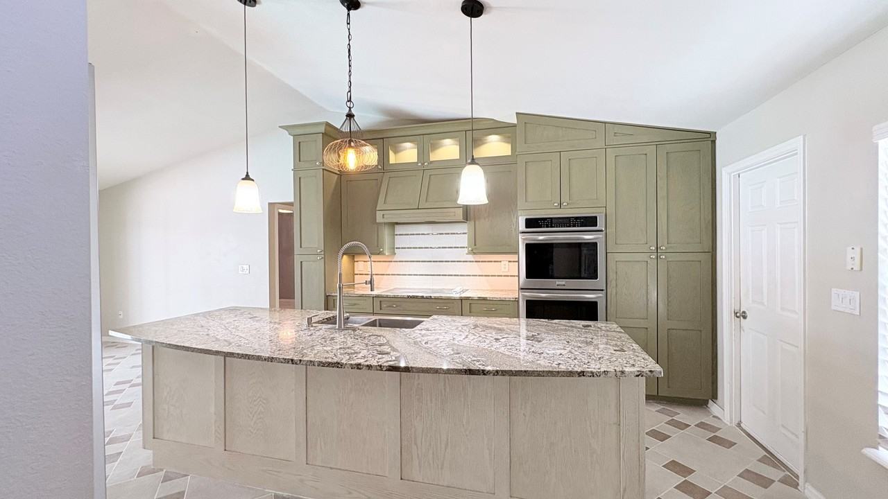 13049 Scottville St #1 - Photo 4 of 24