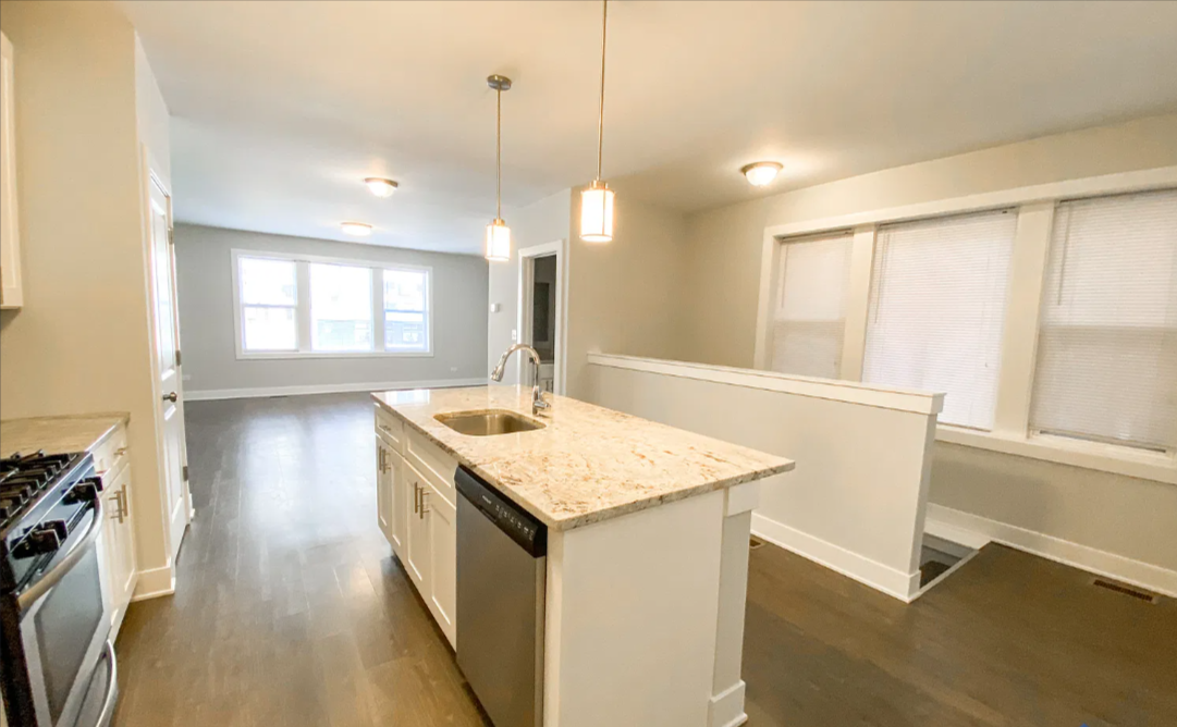 1607 W Foster Ave #1E - Photo 5 of 19