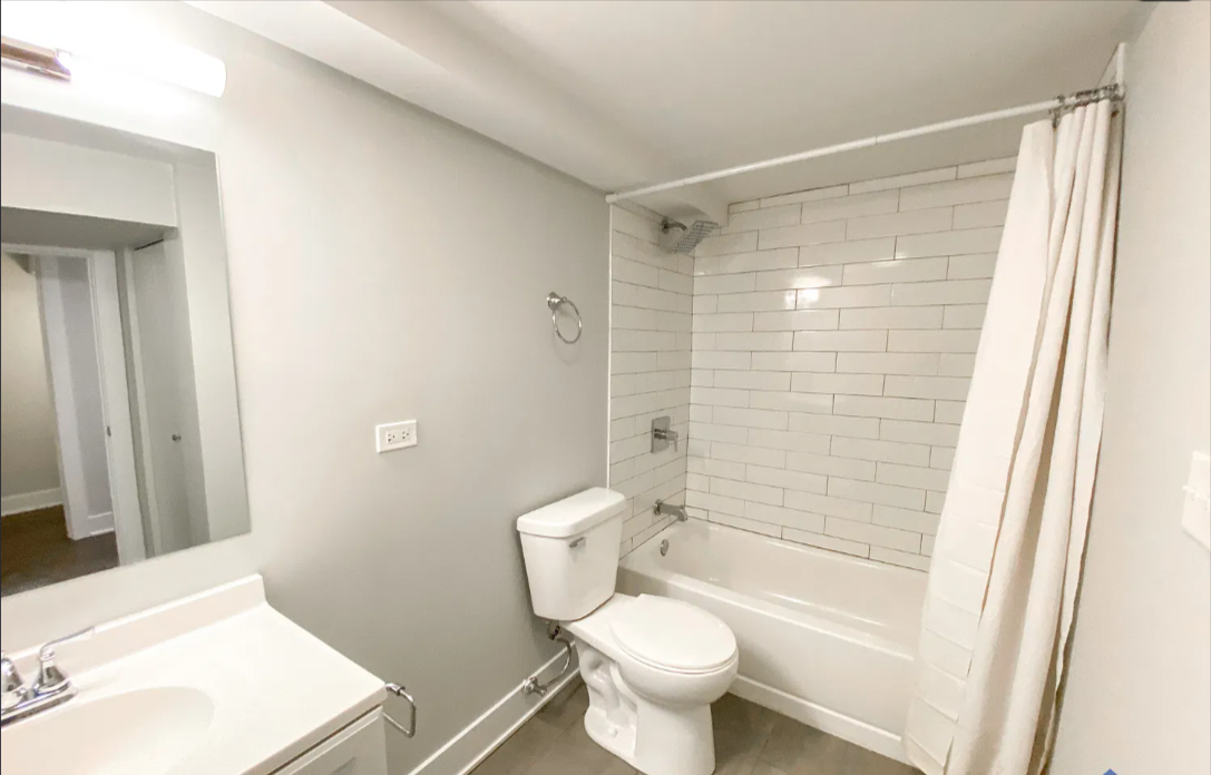1607 W Foster Ave #1E - Photo 7 of 19