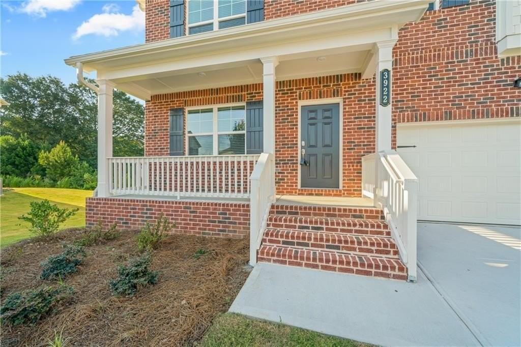 3922 Rustic Barn Way - Photo 4 of 40