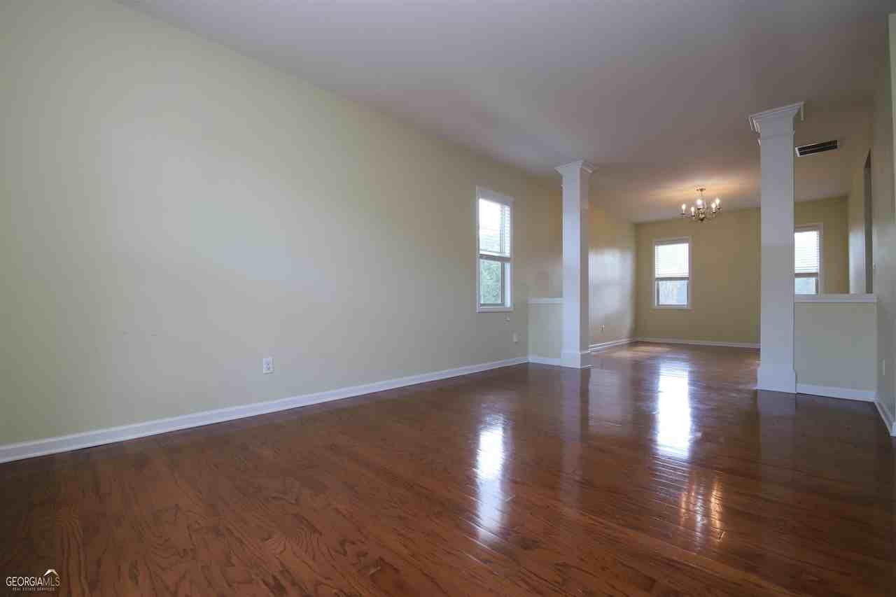 330 Glenhaven Dr - Photo 2 of 19