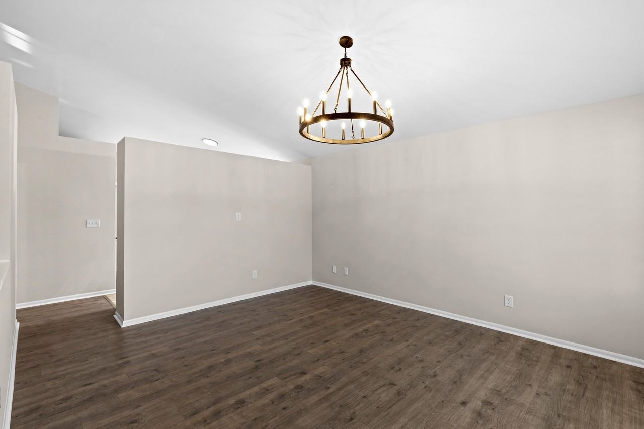 678 Ballantrae Dr #1 - Photo 3 of 22