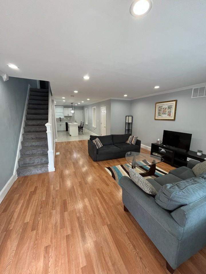 711 N Union St - Photo 2 of 10