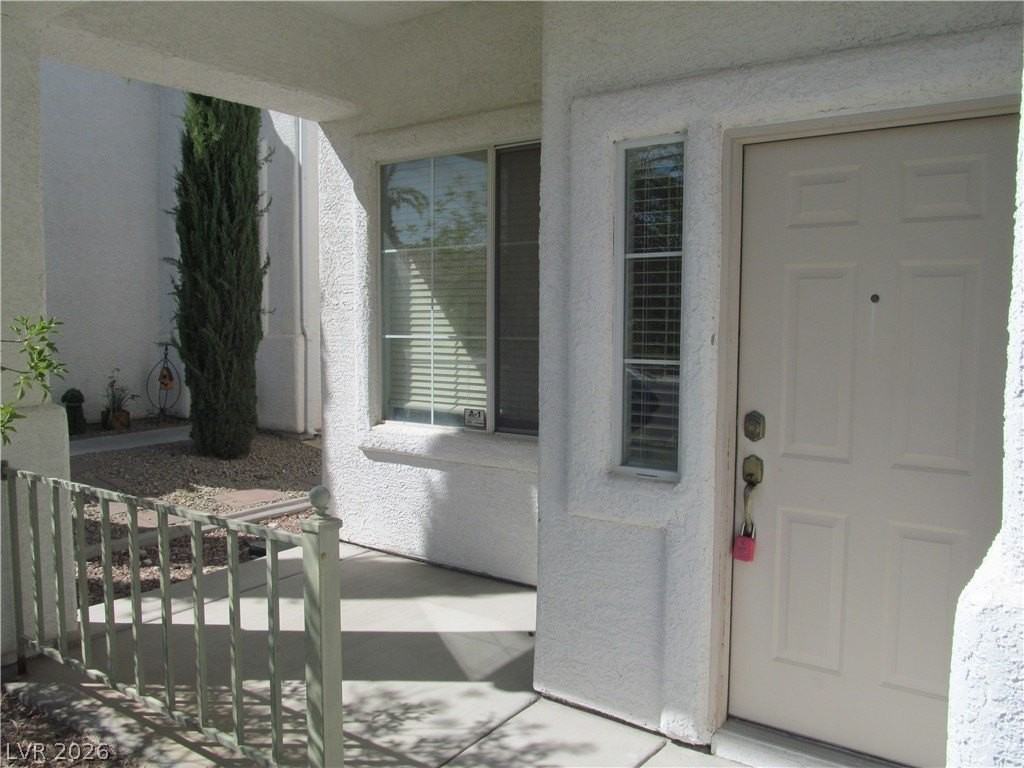 10046 Lemon Valley Ave - Photo 3 of 42