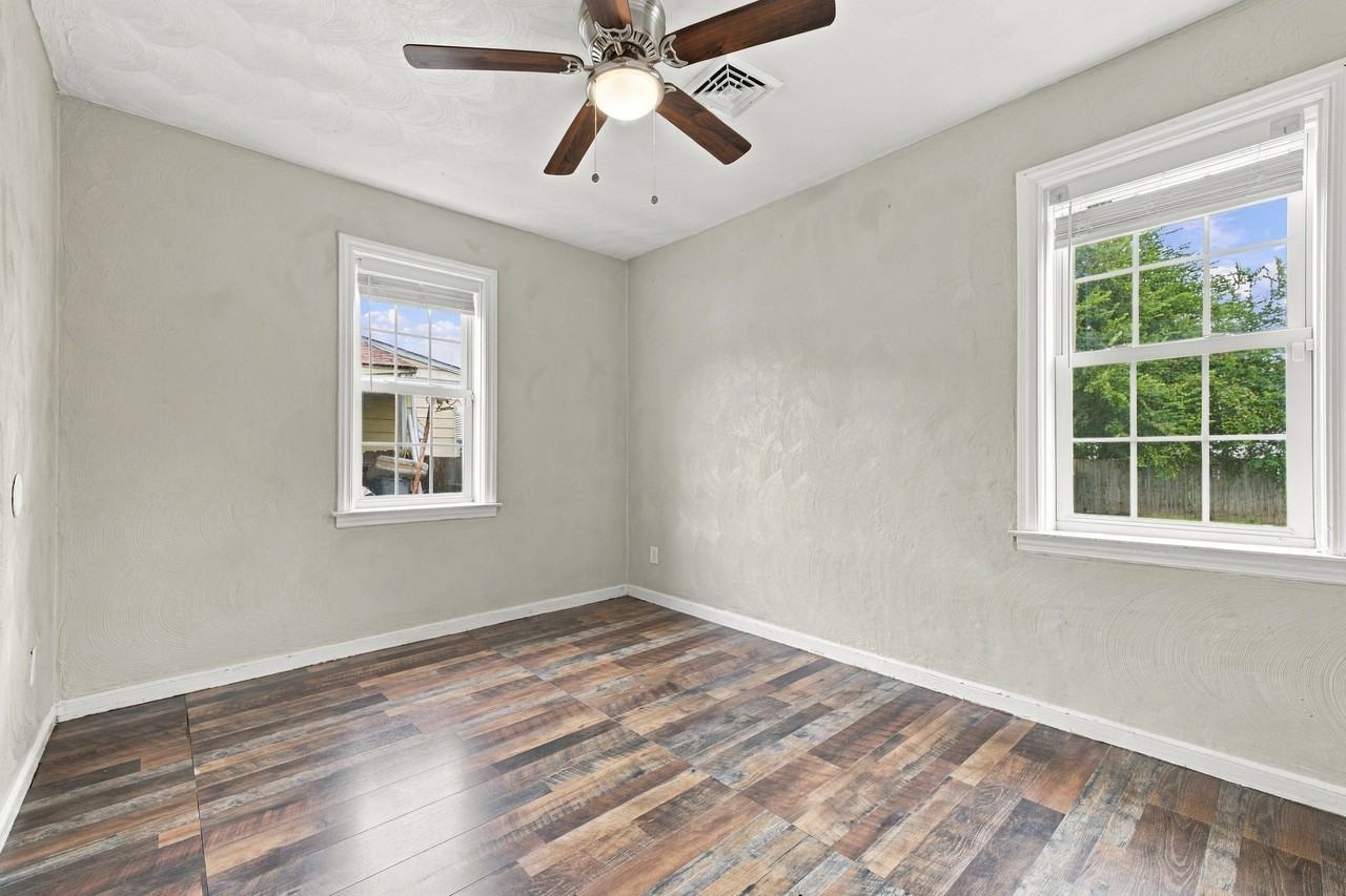 3452 W Bonner Dr #1 - Photo 4 of 11