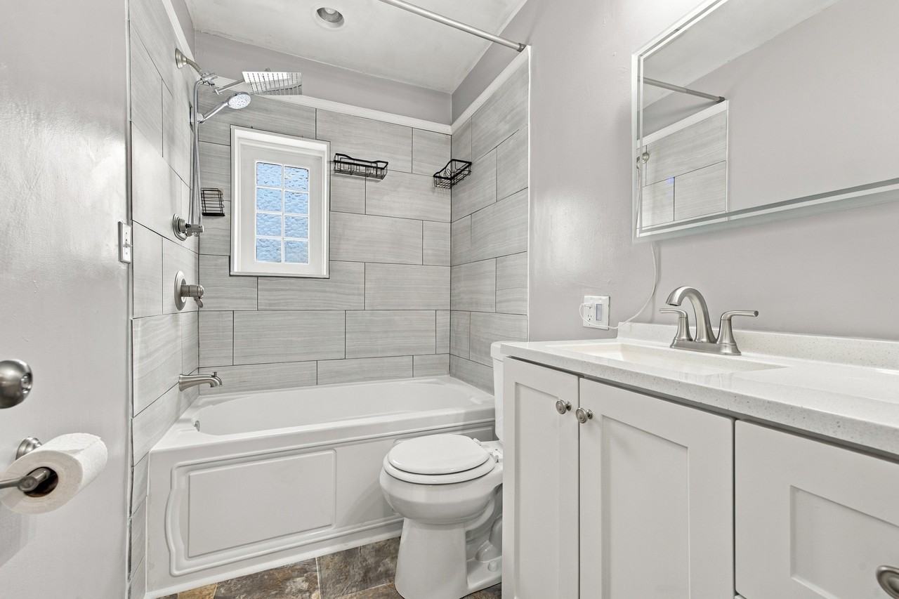 3452 W Bonner Dr #1 - Photo 5 of 11