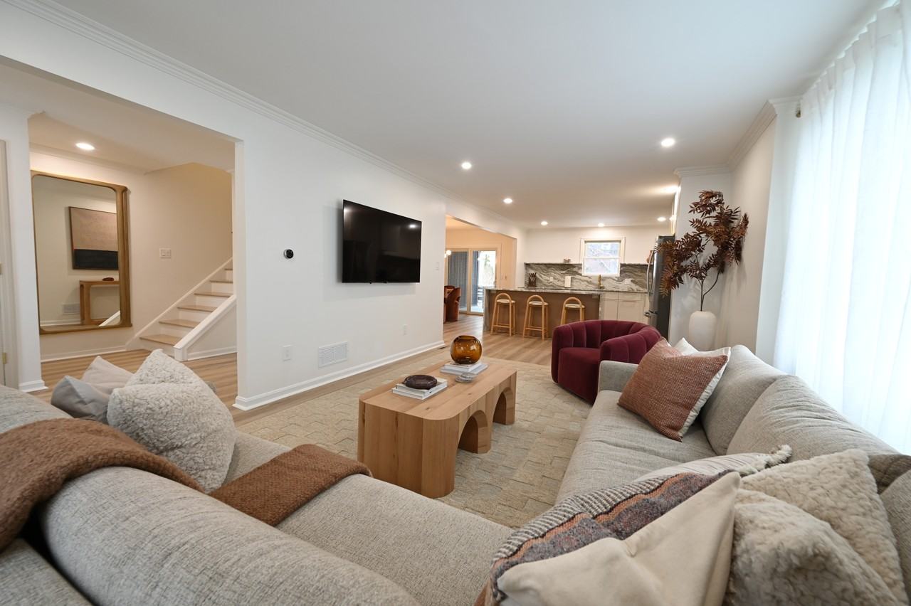 272 39th St #1 - Photo 2 of 43