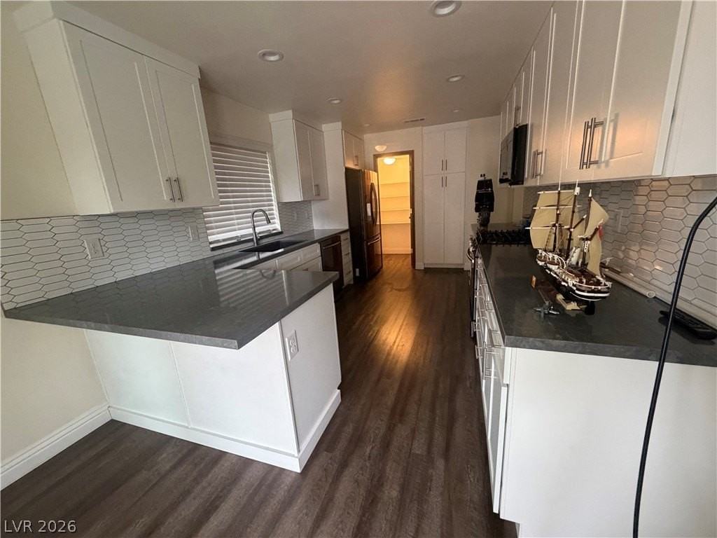 3040 Waterview Dr - Photo 3 of 13