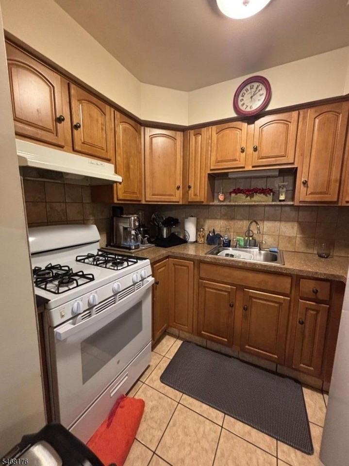 19 Hillery St - Photo 3 of 9