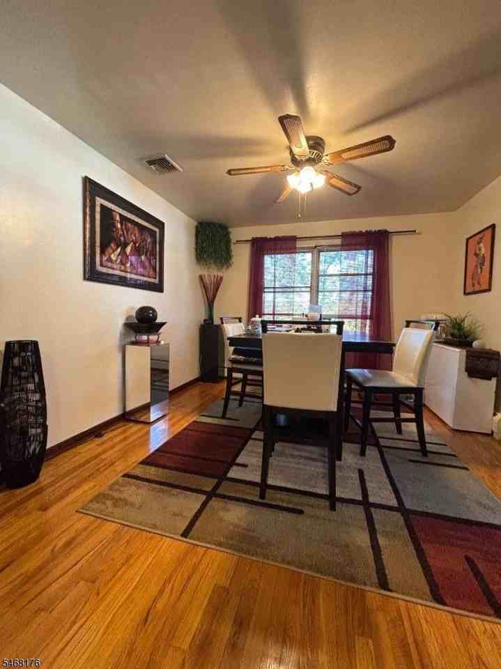 19 Hillery St - Photo 5 of 9