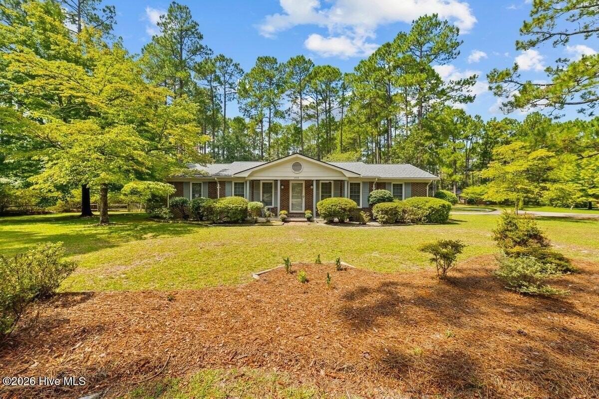 1003 Robinwood Rd - Photo 2 of 29
