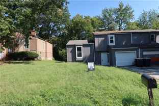 9525 Manning Ave - Photo 1 of 1