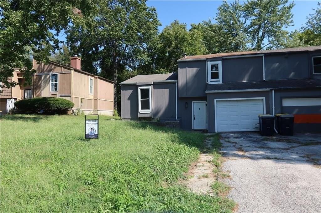 9525 Manning Ave - Photo 2 of 47