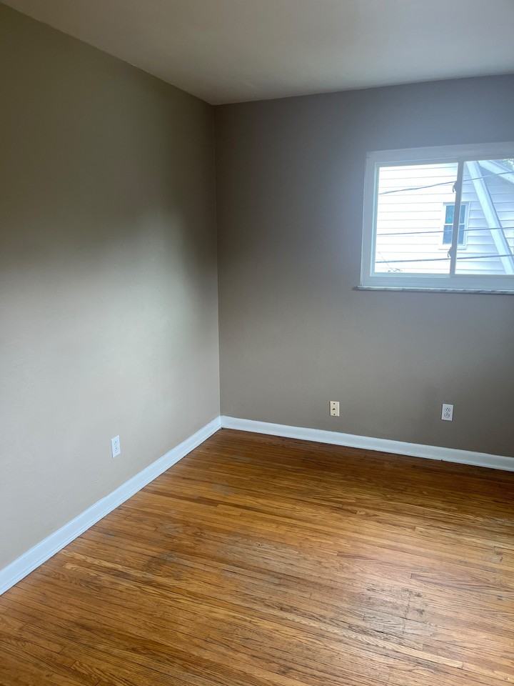 4424 Westway St - Photo 6 of 10
