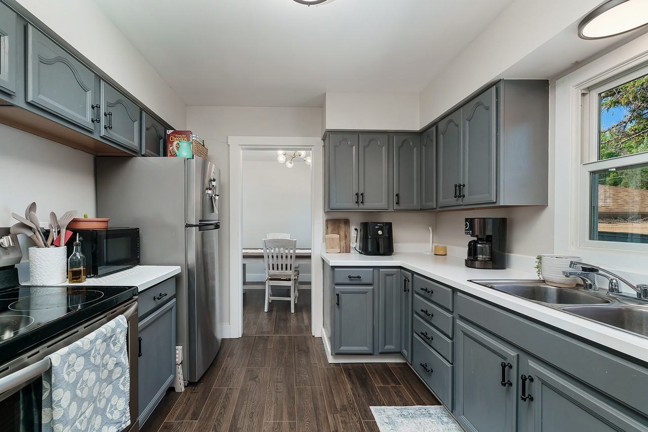 126 Ardmore Dr #1 - Photo 7 of 20