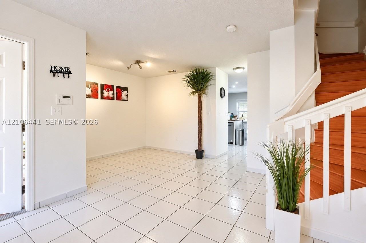 6306 Sw 138th Pl - Photo 2 of 14