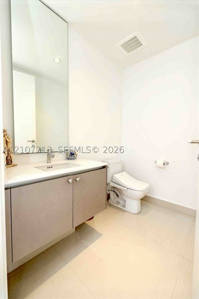 3250 Ne 188th St #502 - Photo 7 of 18